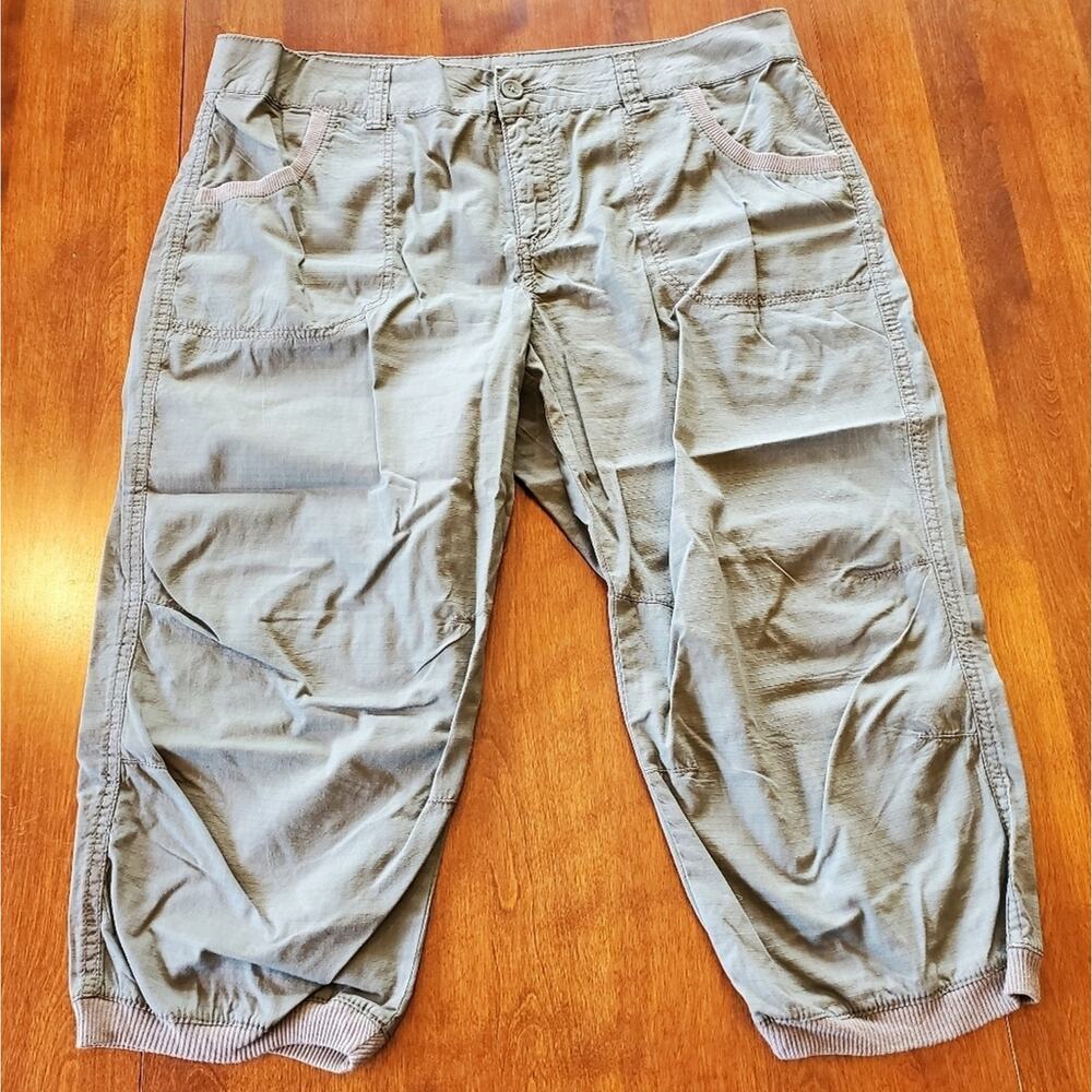 Faded Glory Capri patch pocket joggers gorpcore active woman's size 14